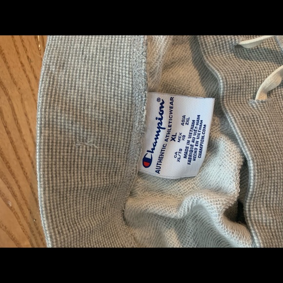 Champion shorts - Picture 3 of 3